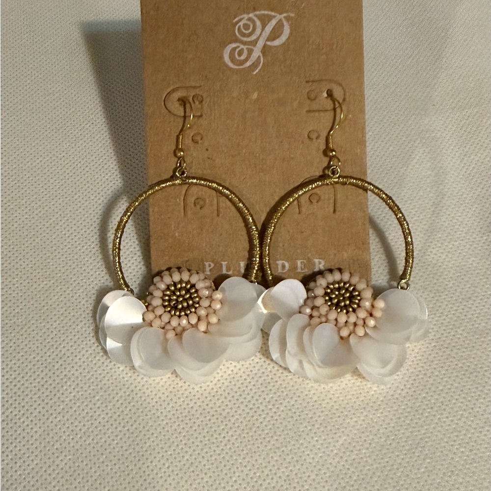 Plunder Gold Hoop Earrings with White Petals and Blush Centers